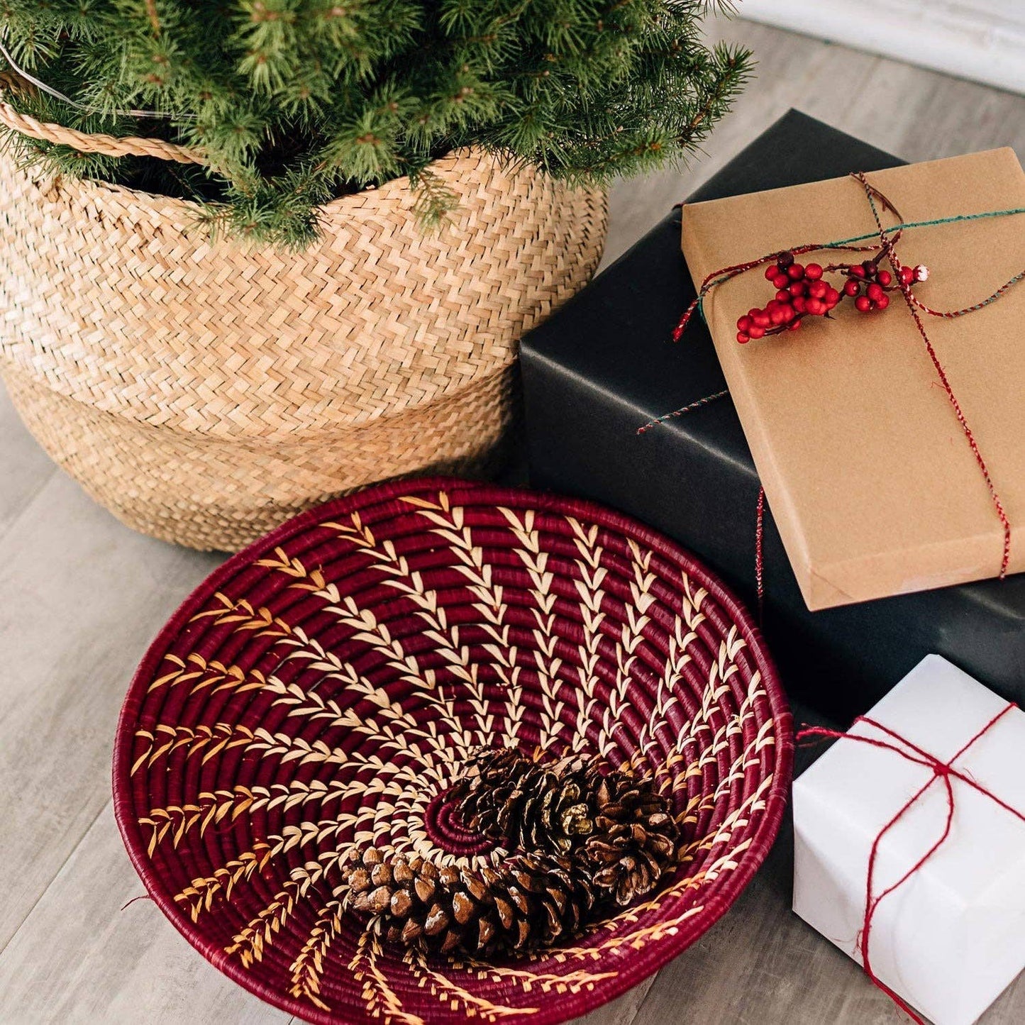 Raffia Basket - Burgundy Twist, Uganda