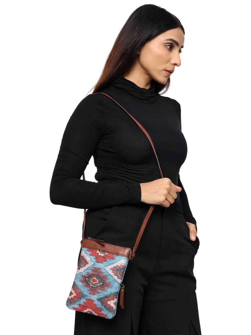 Crossbody Up-Cycled - Freedom Dhurrie, India