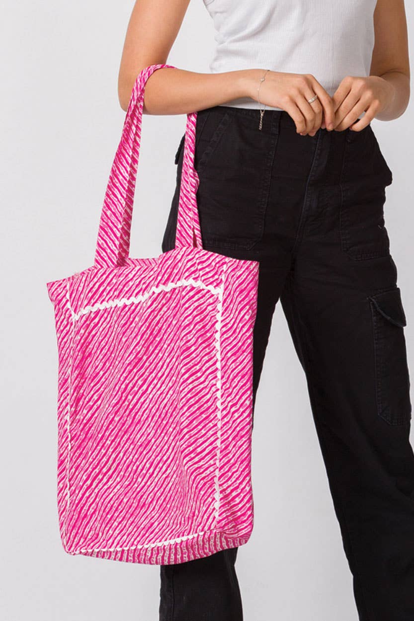 Cotton Fabric Tote Bags: Fuchsia, India