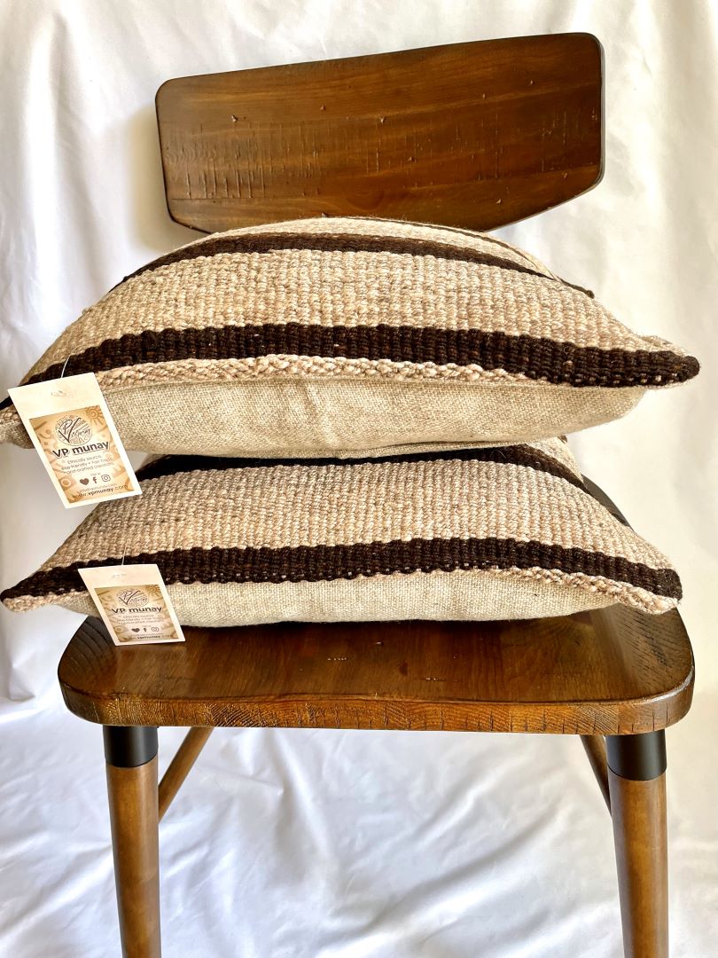 2 Throw Pillowcase, Aguayo's pillowcase, Natural and Black, Bolivia/Peru