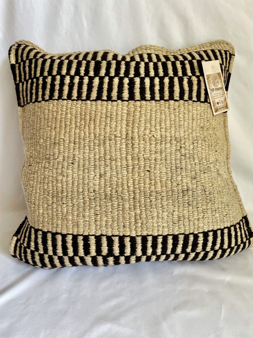 2 Throw Pillowcase, Aguayo's Cushion Covers, Natural and Black, Bolivia/Peru