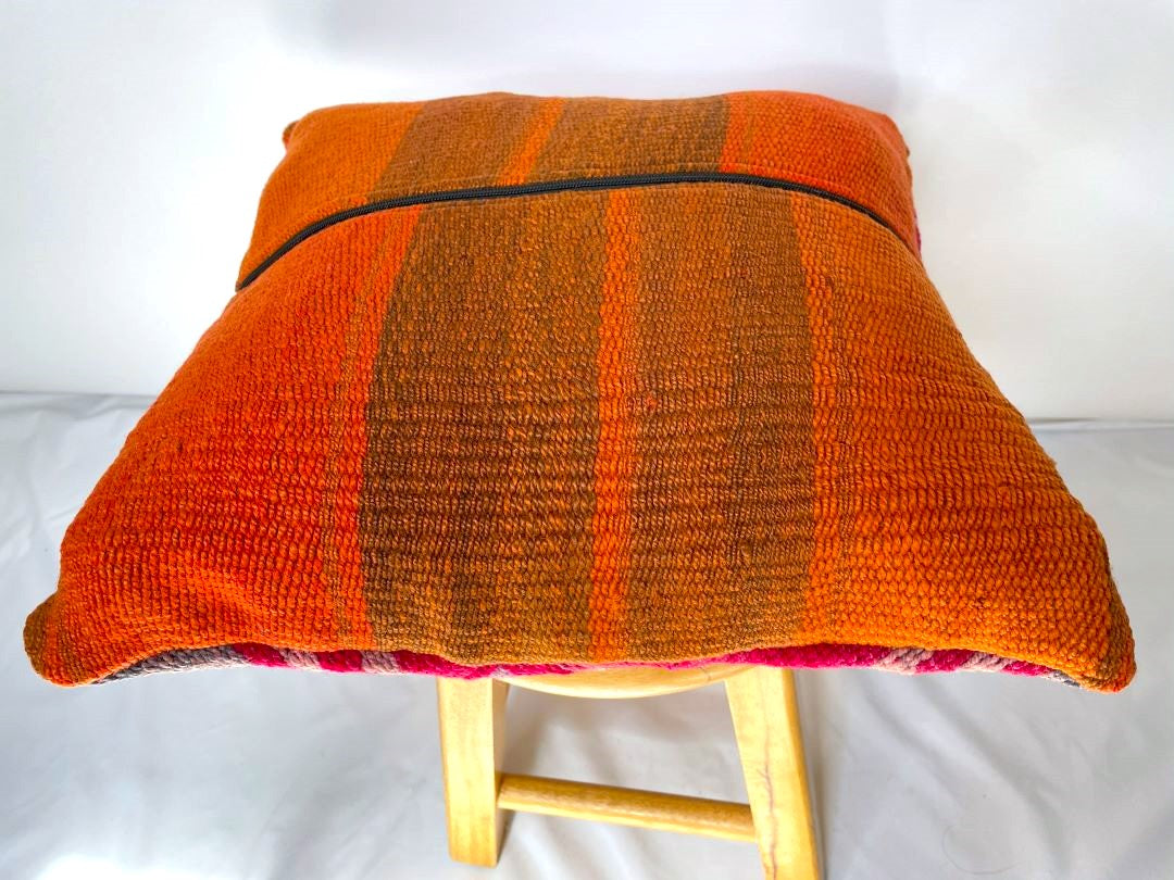 Throw Pillowcase, Aguayo's Cushion Cover, Multicolor, Bolivia/Peru/ 136