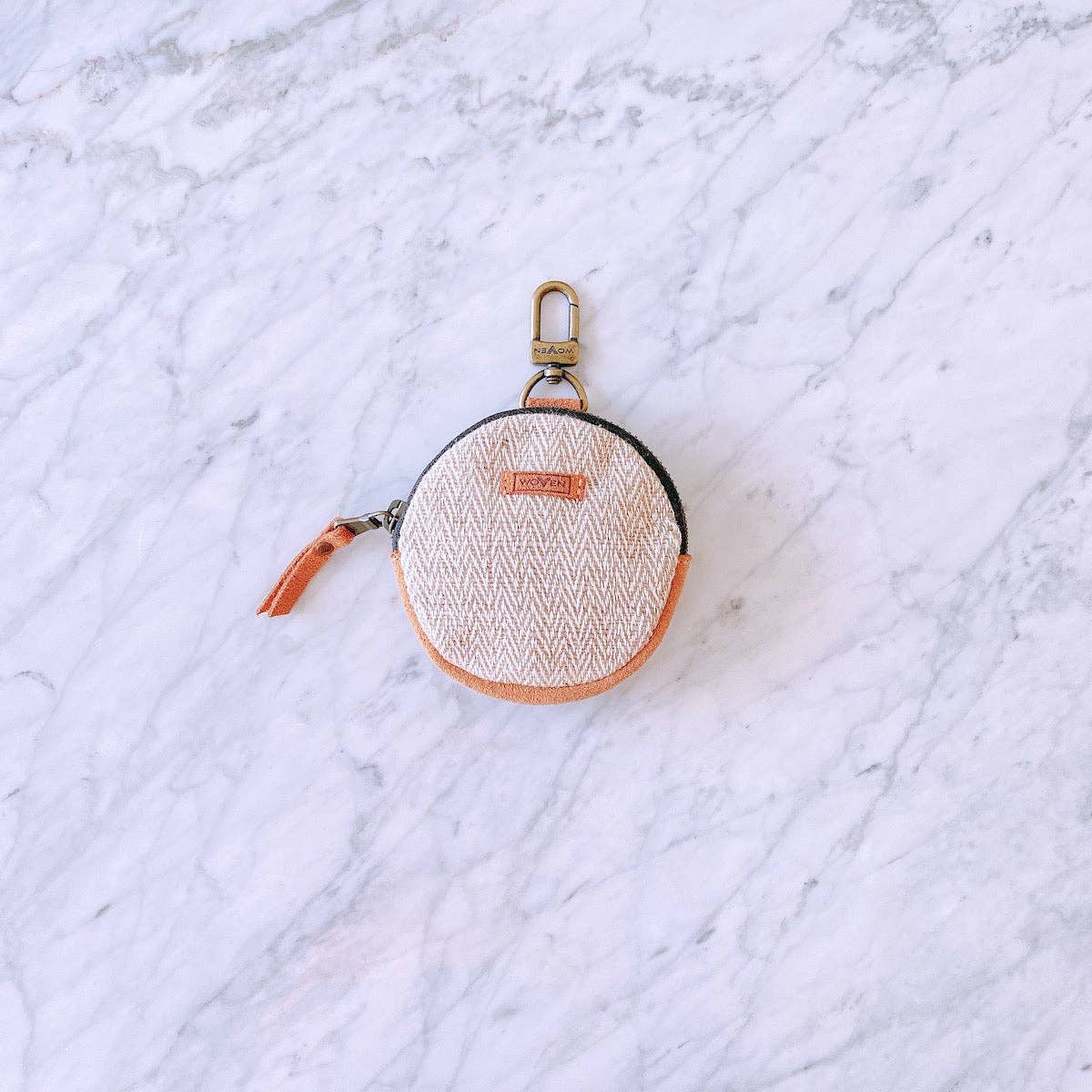 Woven Wireless earphone case: Beige