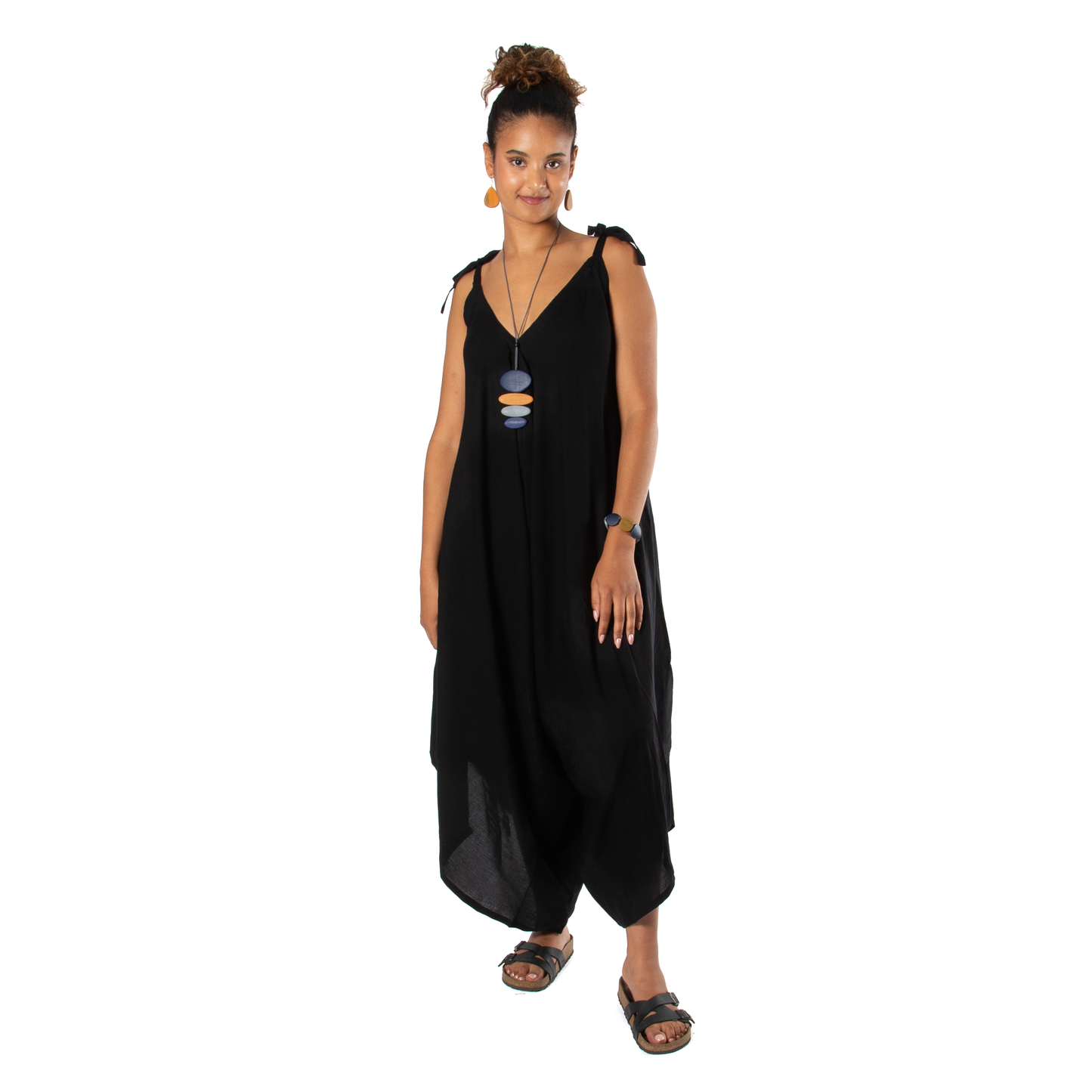 Simple Black Romper, Indonesia